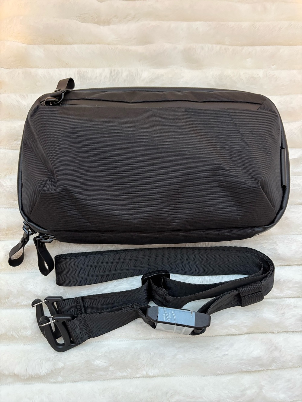Alpaka ELEMENTS TECH CASE MINI - Black - NWOT